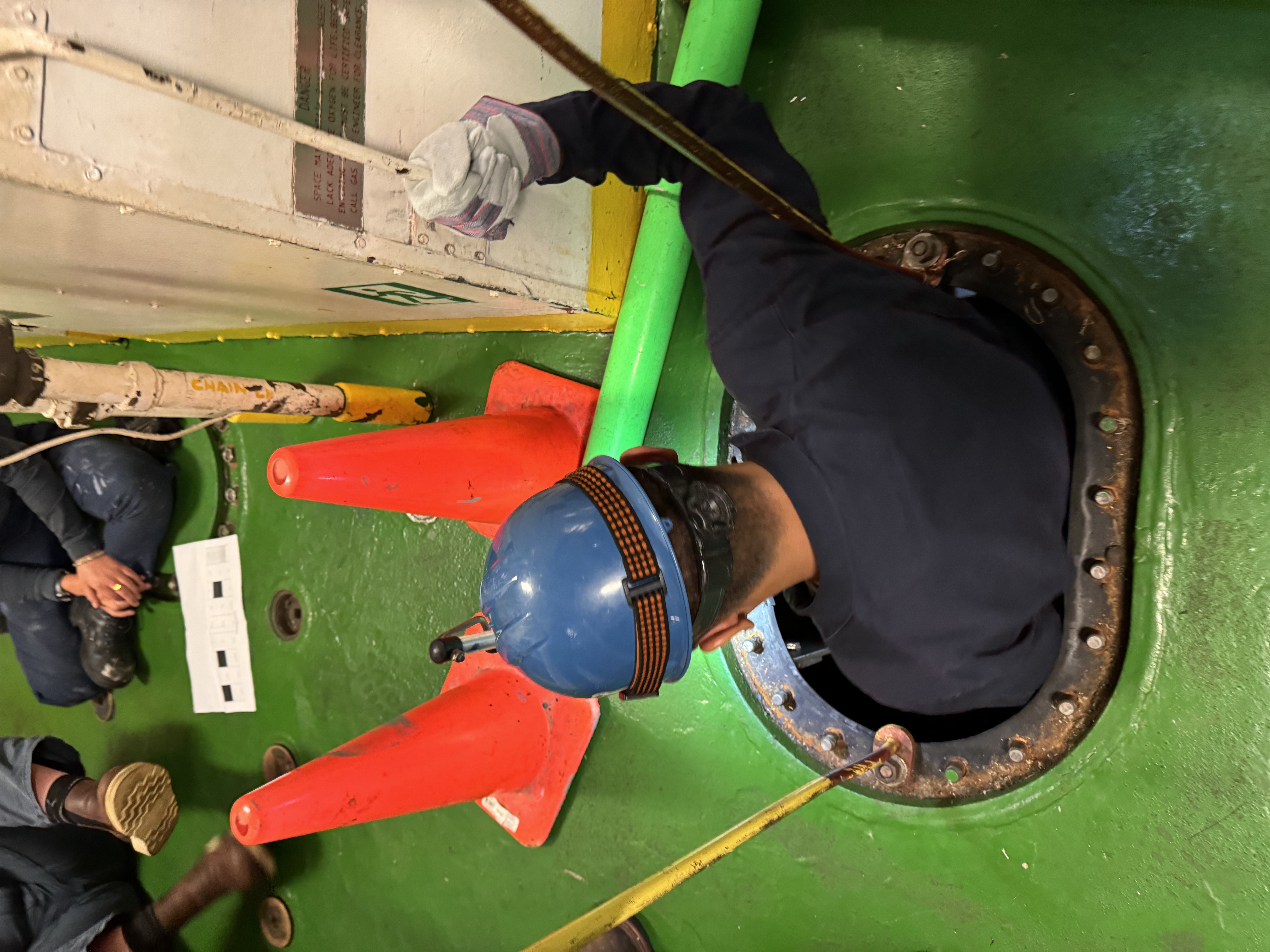 Ballast tanks